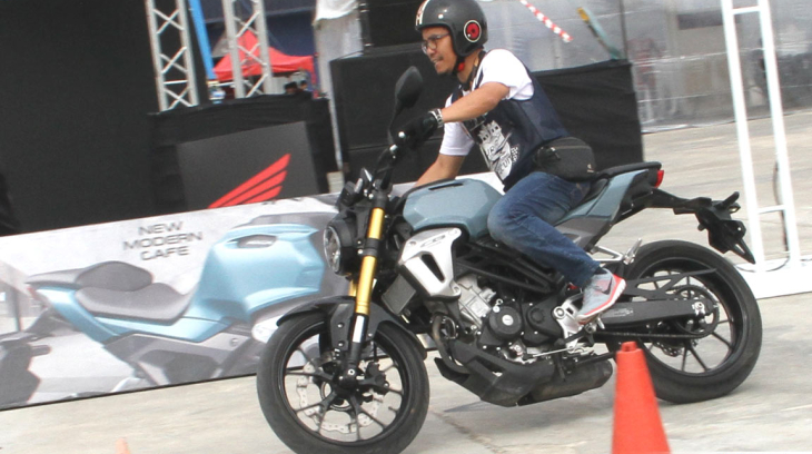 Sau Việt Nam, naked bike cổ điển Honda CB150R sắp bán ra tại Indonesia