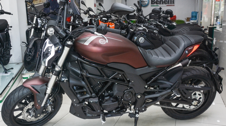 Đánh giá xe Benelli 502C 2019 tại Việt Nam - Thiết kế gợi nhớ đến Ducati Diavel, giá rẻ gấp 4 lần