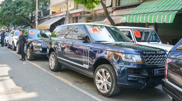 Chi tiết đoàn Range Rover hơn 12 chiếc nối đuôi nhau tham dự rước dâu con gái của Minh "Nhựa"