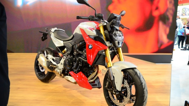 EICMA 2019: Naked bike BMW F900R 2020 bất ngờ ra mắt