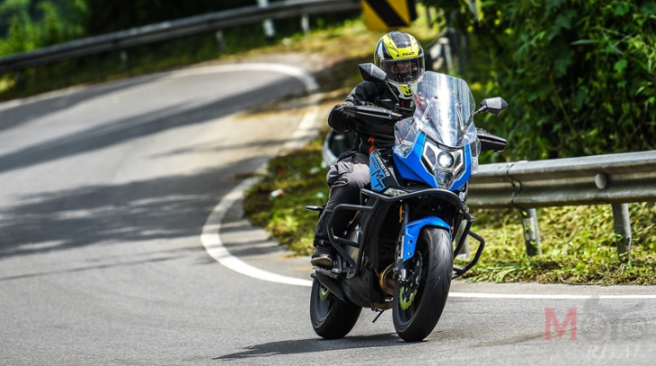 Hãng xe mô tô Trung Quốc CFMoto thử nghiệm mẫu Adventure 800 phân khối mang động cơ KTM 790