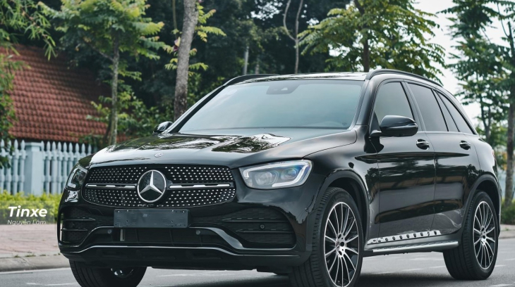 Hết trải nghiệm, “hàng lướt” Mercedes-Benz GLC 300 4Matic 2020 bản nhập khẩu lên kệ giá như mới