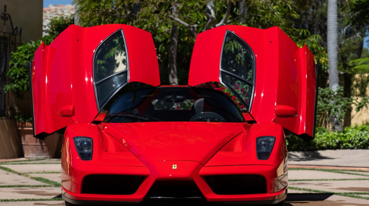 Nếu LaFerrari quá đắt đỏ, Ferrari Enzo cũng là lựa chọn không tồi cho các đại gia Việt chơi