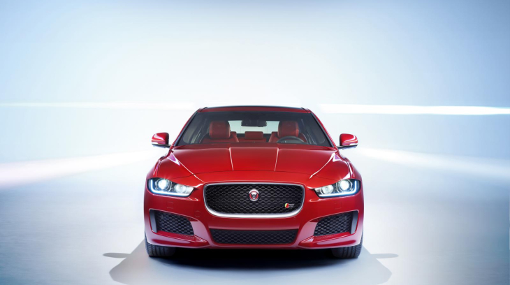 Jaguar XE 2024: Giá xe Jaguar XE mới nhất 2024 tại Việt Nam