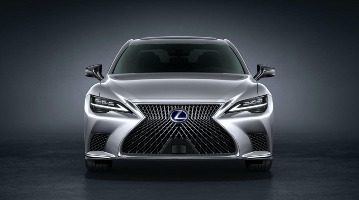 Lexus LS 2021 chính thức được nâng cấp để tăng sức cạnh tranh với Mercedes S-Class