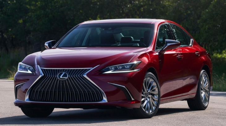 Sau Toyota Camry, đến lượt Lexus ES 2021 được bổ sung hệ dẫn động 4 bánh toàn thời gian AWD