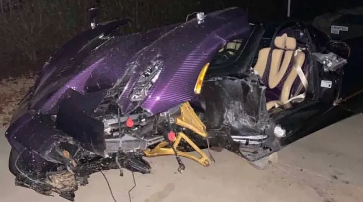 Lái siêu xe Pagani Huayra Roadster trị giá gần 80 tỷ đồng của bố, YouTuber "tuổi teen" gây tai nạn