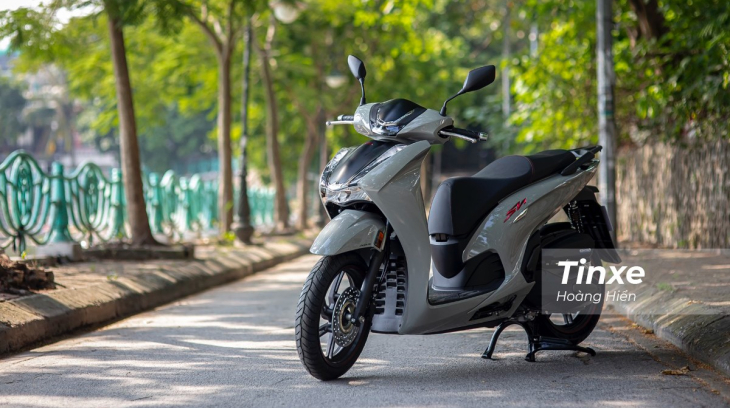 Ngắm nhìn Honda SH 350i vừa về đại lý, giá bán 17x triệu