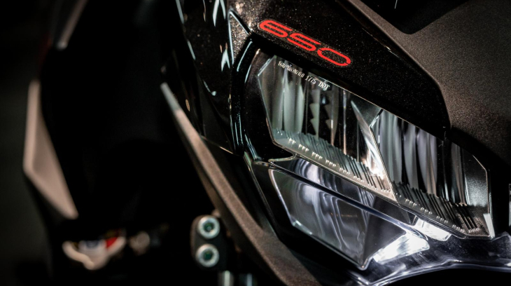 Đánh giá Kawasaki Z650 2022: Xe mạnh, giá tốt, trang bị hợp lý