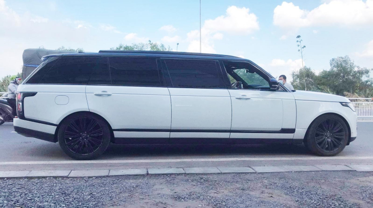 Range Rover Autobiography độ Klassen siêu khủng xuất hiện trên đường phố Sài thành
