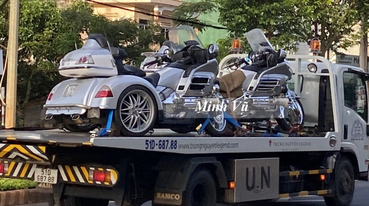 Ông Đặng Lê Nguyên Vũ sở hữu cặp đôi Honda Gold Wing cực khủng ít người biết