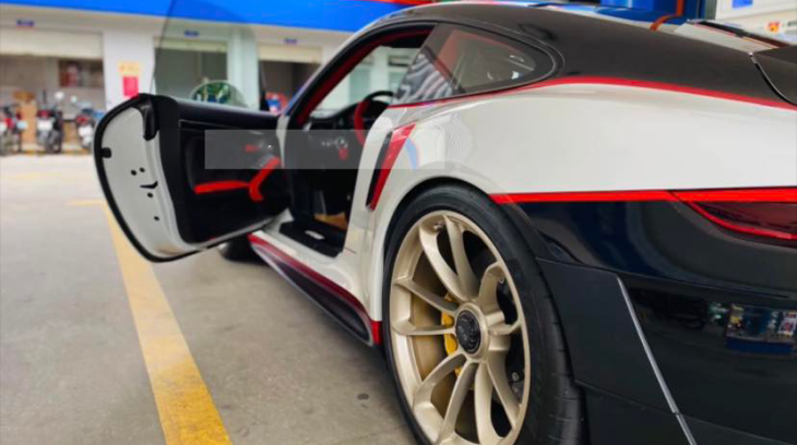 Doanh nhân Sài thành thay áo mới cho siêu xe Porsche 911 GT2 RS có giá hơn 24 tỷ đồng