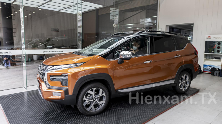 Mitsubishi Xpander Cross 2023 chính thức ra mắt Việt Nam, giá chỉ từ 698 triệu đồng
