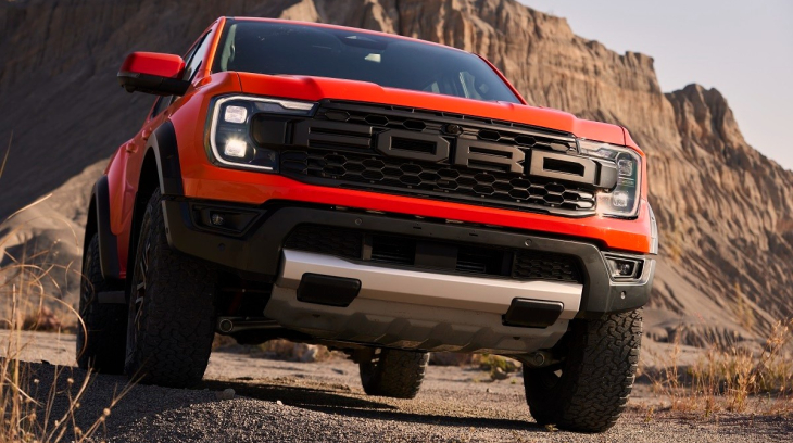 Ford Ranger Raptor 2023 chính thức ra mắt Việt Nam, không có động cơ V6 như lời đồn, giá tăng gần 100 triệu đồng