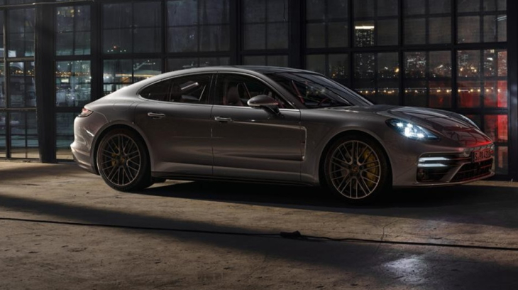 Hơn 300 xe Porsche Panamera tại Việt Nam bị triệu hồi do lỗi điều hòa