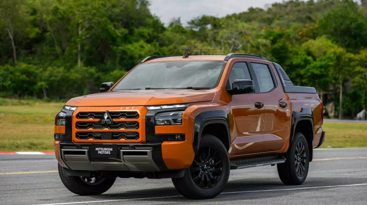 Mitsubishi Triton thế hệ mới sẽ sớm được bổ sung phanh đĩa sau và bảng đồng hồ kỹ thuật số