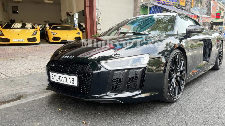 Đặng Lê Nguyên Vũ tậu siêu xe Audi R8 V10 Plus ít chạy nhất Việt Nam, mua chỉ vì còn thiếu bản này