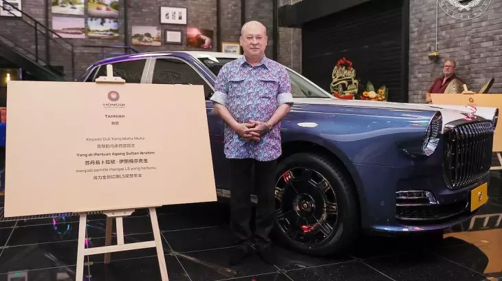 Quốc vương Malaysia tậu xe Hồng Kỳ L5 có giá gần 1 triệu đô la