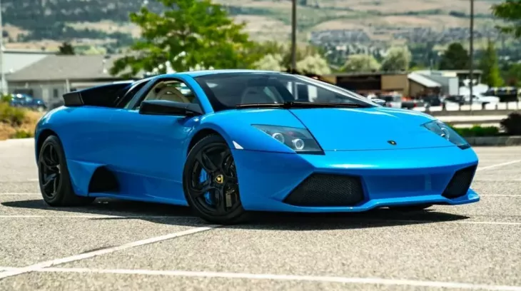 Chiếc siêu xe Lamborghini Murcielago LP640 này chạy gần 2 vạn km, nhưng giá tới 1 triệu đô la, số sàn quyết định tất cả