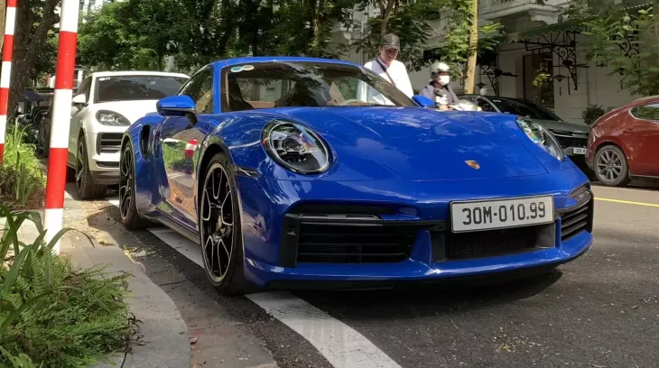 Porsche 911 Turbo S 992 "lướt" đầu tiên ở Việt Nam chính thức có "hộ khẩu" Hà Nội