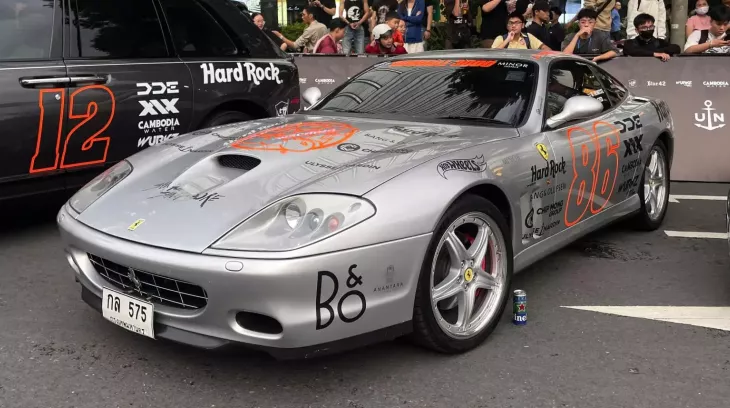 Cận cảnh siêu ngựa cực hiếm Ferrari 575M Maranello của đại gia Thái Lan dạo chơi ở Tp.HCM