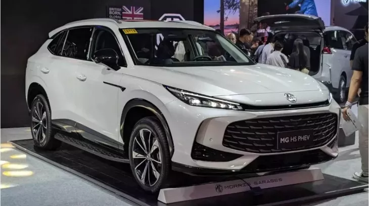 MG HS 2025 bất ngờ trình làng tại Đông Nam Á, có thể chạy hơn 120 km mà không tốn 1 giọt xăng
