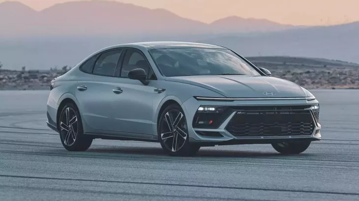 Hyundai Sonata gây bất ngờ với doanh số tăng 200% trong tháng 11