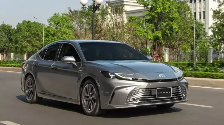 Doanh số sedan hạng D tháng 12/2024: Toyota Camry trở lại ngôi vương