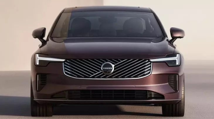 Sedan hạng sang Volvo S90 được bổ sung phiên bản nâng cấp, có thể bán ở Việt Nam