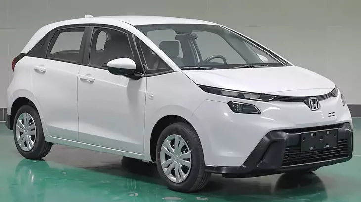 Honda Fit phiên bản nâng cấp lộ diện, thiết kế như xe Toyota