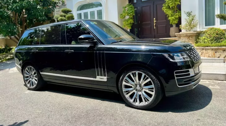 Range Rover SVAutobiography mới bị Minh "Nhựa" thanh lý đã được rao bán lại 8 tỷ đồng