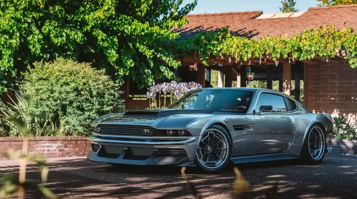 Aston Martin DBS Octavia 1971 trở nên khác lạ khi qua bàn tay của hãng độ này