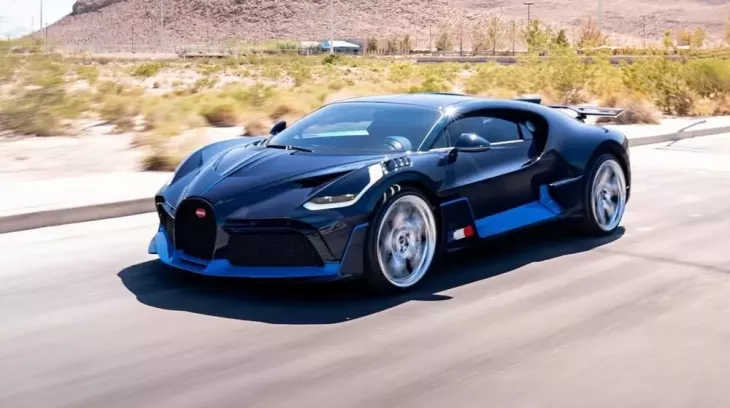 Bugatti Divo giá 6 triệu đô la trưng bày nhiều hơn là dạo phố được làm mới chi tiết này