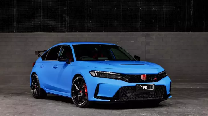 Honda Civic Type R 2025 ở nước ngoài có thêm màu mới, và đúng thật là hãng xe Nhật Bản lại tăng giá