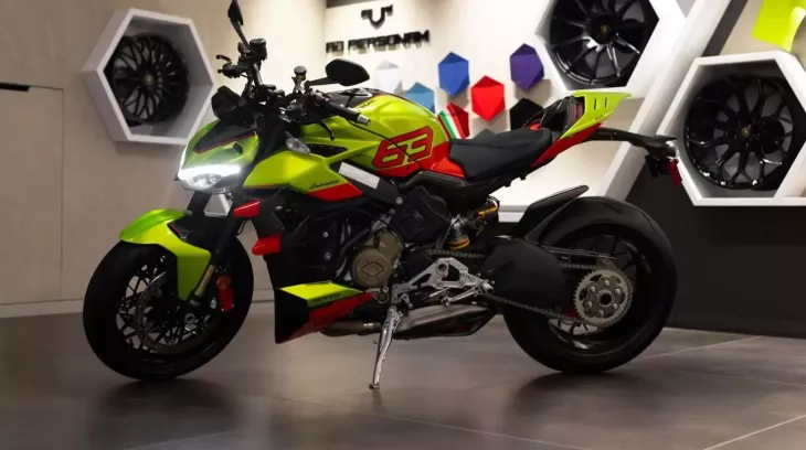 Ducati Streetfighter V4 Lamborghini mới chạy 8 km được chào bán đến 1,4 tỷ đồng