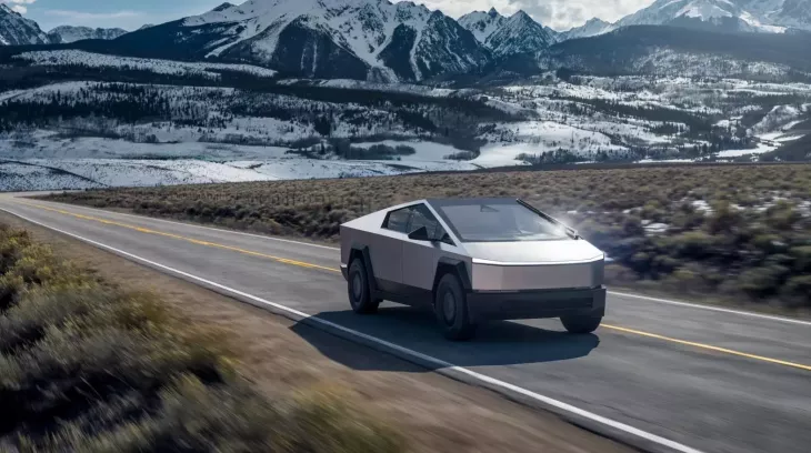 Nhận ra sai lầm, Tesla hủy bỏ phiên bản Cybertruck cầu sau chỉ sau 5 tháng ra mắt