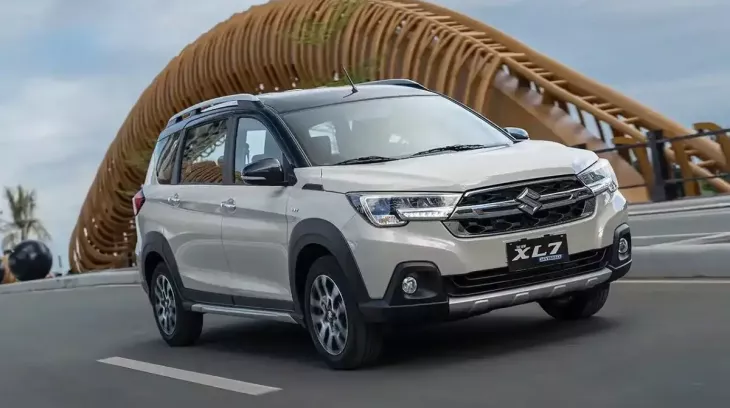 Không thua kém các đối thủ, Suzuki XL7 cũng được khuyến mãi đến 70 triệu đồng