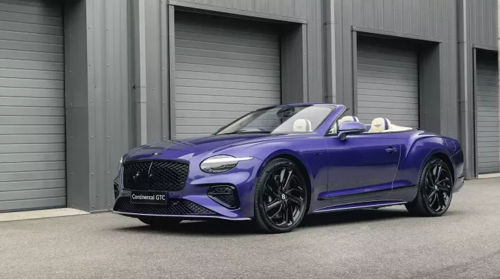 Cận cảnh xe Bentley màu lạ của 1 khách hàng trung thành với dòng xe Bentayga khi mua tận 6 chiếc