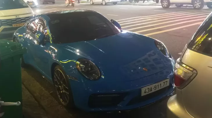 Porsche 911 Carrera 4S xuất hiện tại Đà Nẵng, người mua tiết kiệm hơn 3 tỷ đồng