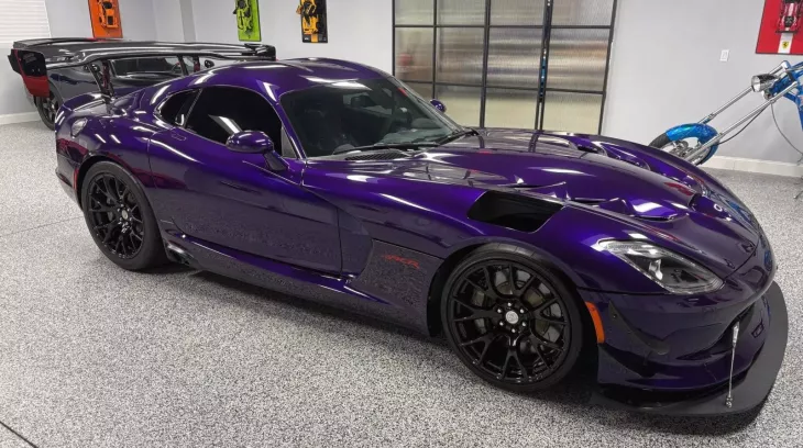 Chủ xe Dodge Viper này lời gấp đôi khi bán lại xe sau 10 năm trải nghiệm, Việt Nam có đúng 1 chiếc này