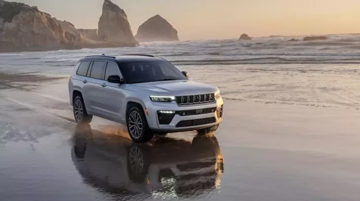 Cận cảnh Jeep Grand Cherokee 2026: Động cơ Hurricane có nhiều điều thú vị