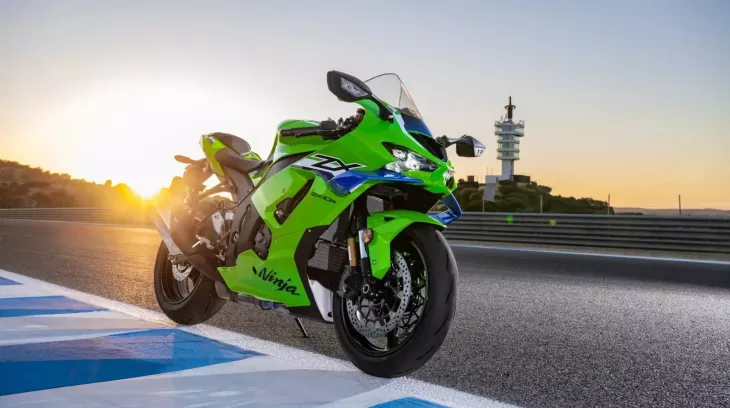 Kawasaki Ninja ZX-10R 2026 ra mắt: Tăng thêm 25% lực ép xuống mặt đường với gói khí động học mới