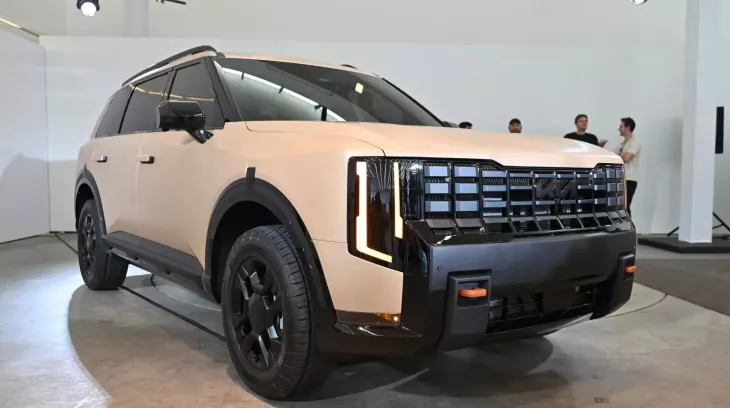 Cận cảnh Kia Telluride 2027: Nhìn na ná Range Rover bản mới