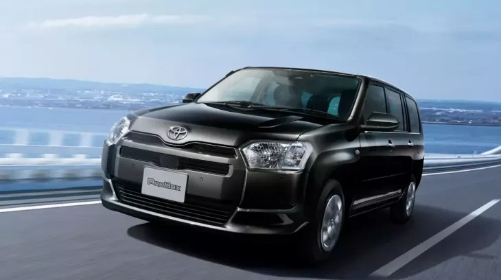 Toyota vẫn bán mẫu xe wagon "cổ lỗ sĩ" này với giá rẻ và dường như chẳng ai phàn nàn