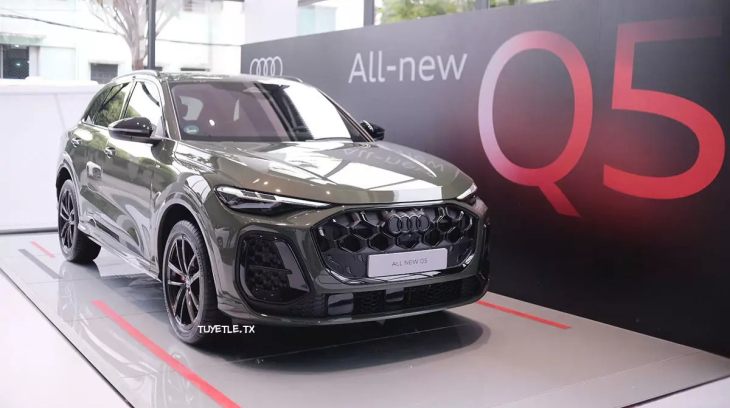 Audi Q5 thế hệ mới được trưng bày tại Việt Nam, chờ bán ra vào năm sau
