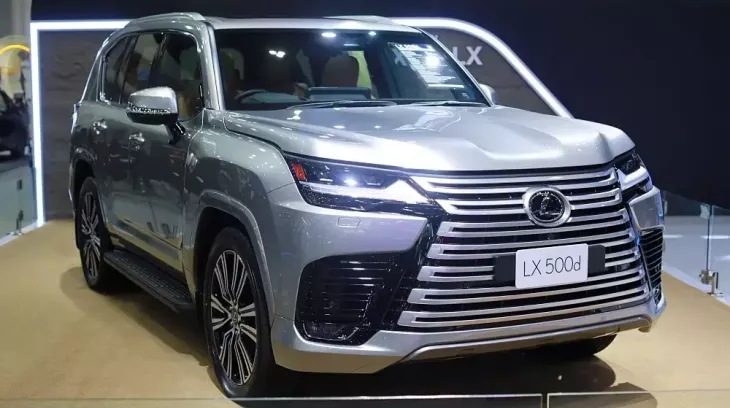 Phiên bản máy dầu của "chuyên cơ mặt đất" Lexus LX đặt chân đến Đông Nam Á với giá "chát"