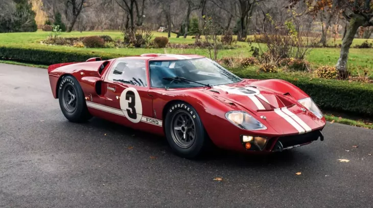 "Khai quật" xe Ford GT40 Lightweight siêu hiếm, chưa 1 lần "hạ lốp" ở đường đua
