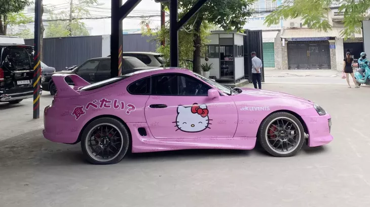 Xe Toyota Supra thế hệ thứ 4 của người chơi xe tại Tp.HCM tái xuất với diện mạo dễ thương