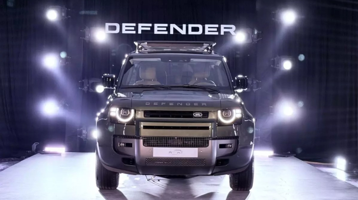 Land Rover Defender 2026 ra mắt tại Việt Nam: Nâng cấp giữa vòng đời, giá hơn 6,3 tỷ đồng