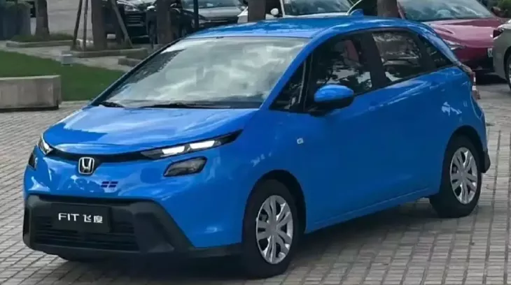 Xe từng bán ở Việt Nam Honda Jazz lộ diện phiên bản mới với thiết kế có thể gây tranh cãi